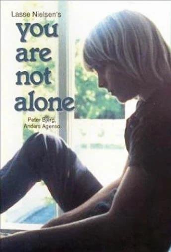 Tu No Estas Solo - You Are Not Alone - Du er ikke alene - PELICULA - Dinamarca - 1978 – PeliculasyCortosGay.com - Peliculas - PeliculasyCortosGay.com