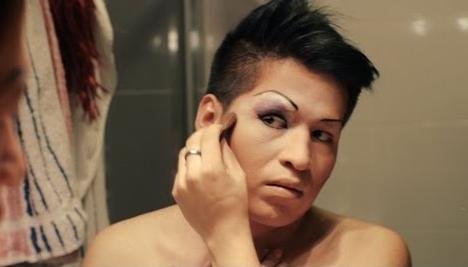 Maquillando La Realidad – CORTO GAY – Bolivia – 2013