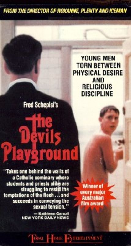 The Devil's Playground - PELICULA - Australia - 1976 – PeliculasyCortosGay.com - Peliculas - PeliculasyCortosGay.com