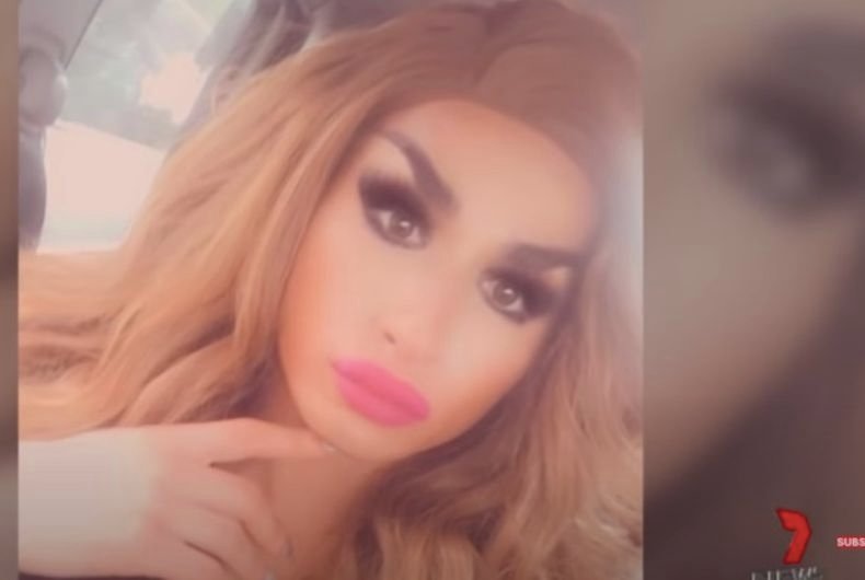 ACTUALIDAD: La policía detuvo a una mujer trans porque no hizo contacto visual, luego la golpearon – PeliculasyCortosGay.com - Noticias - PeliculasyCortosGay.com