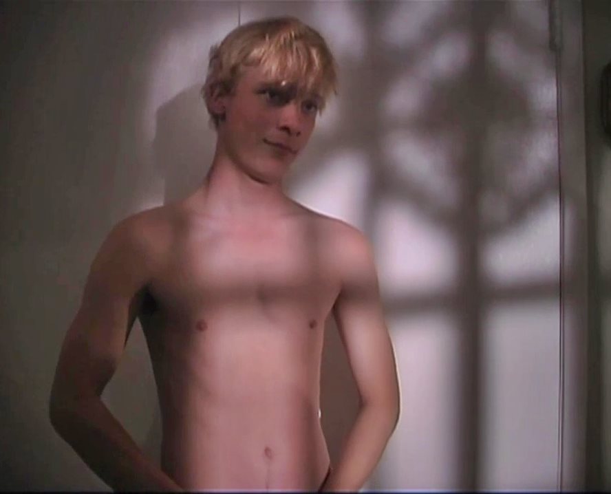 Deadly Screams of a Naked Siren - PELICULA [+18] EEUU - 2019 – PeliculasyCortosGay.com - Adultos - PeliculasyCortosGay.com