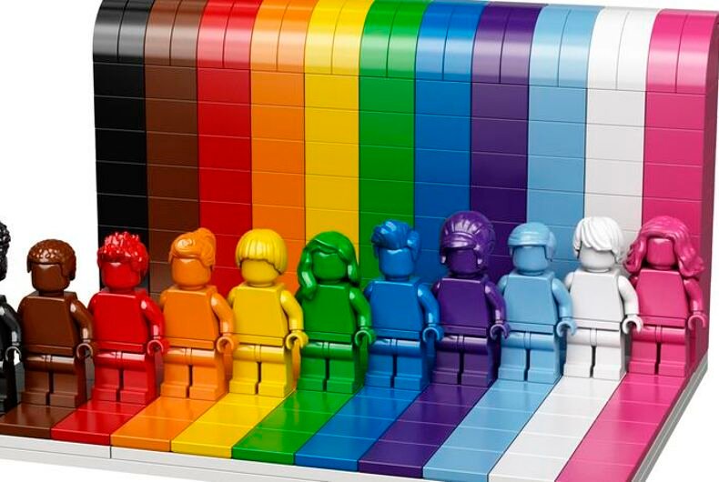 ACTUALIDAD: Los conservadores se quejan furiosamente de que el nuevo set Pride de LEGO es vergonzoso y divisivo