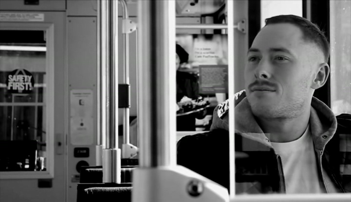Kangourou – CORTO XXX (Damien Moreau) 2014